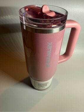 Stanley Quencher ProTour Tumbler Pink Shimmer with handle 30oz